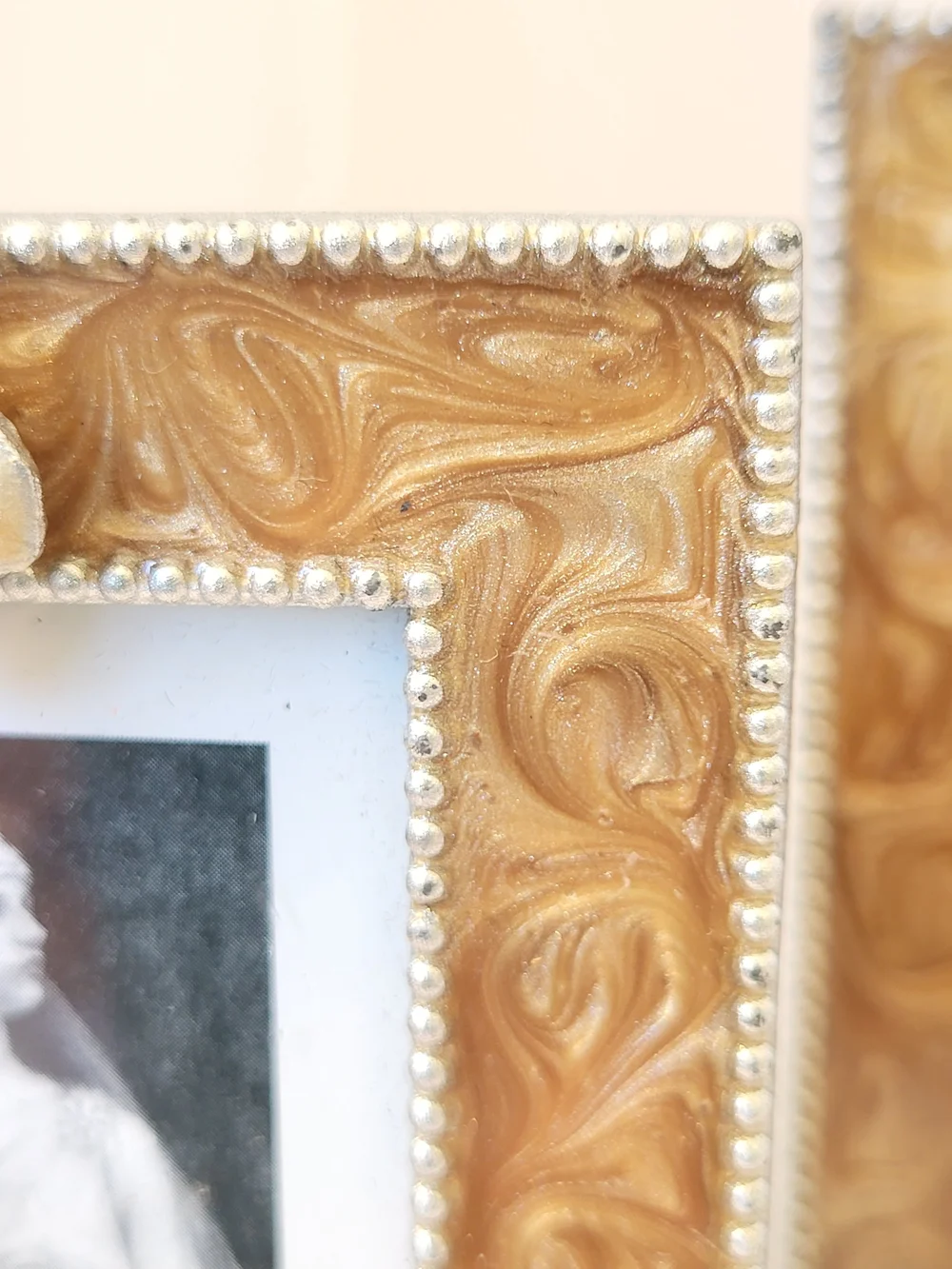 Aaron Brothers Enamel Ornate 2x3 Picture Frame - Set of 3